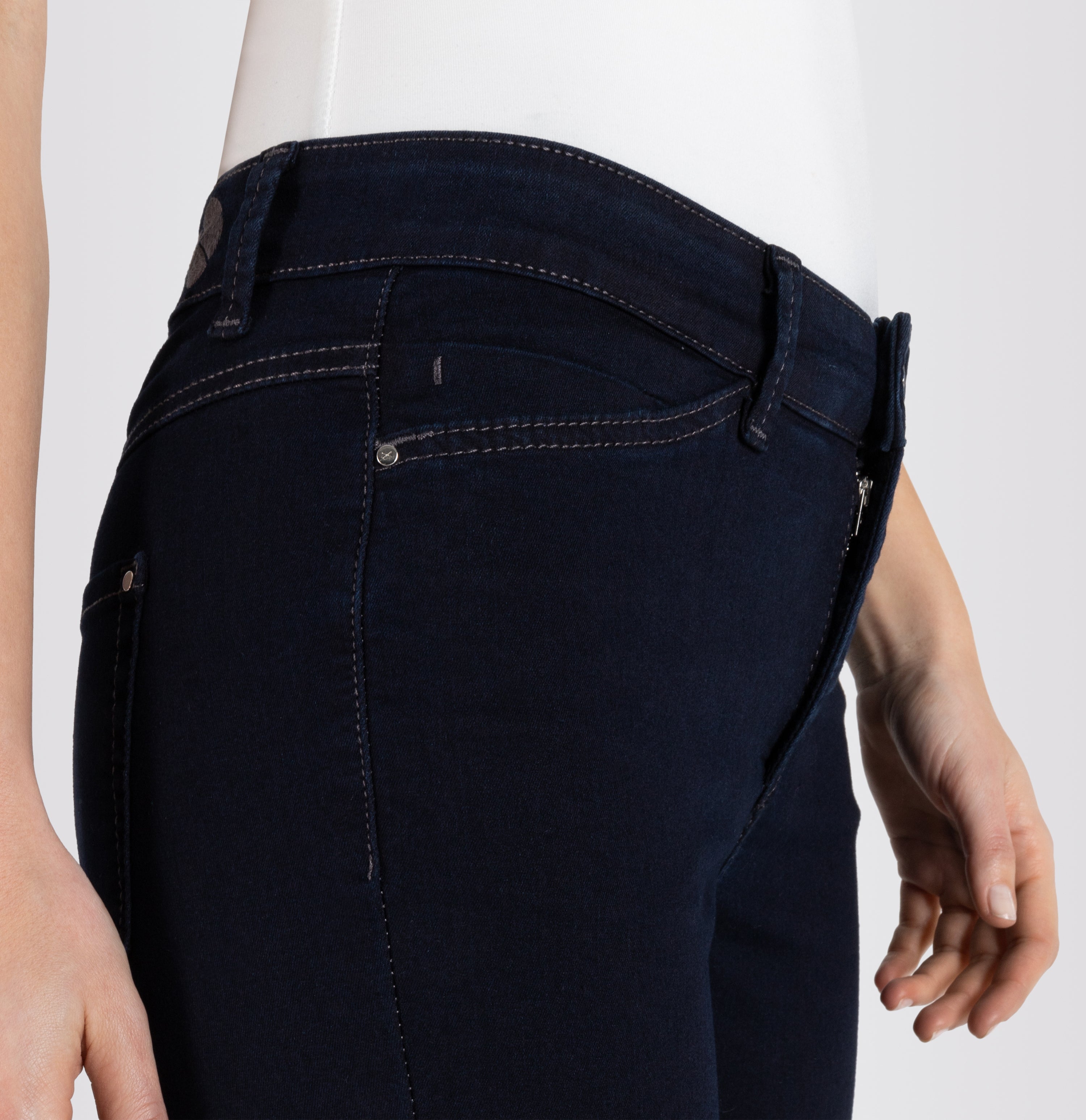 Jeans - DREAM CHIC