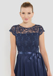 Cocktailkleid  -  Spitze und  Chiffon