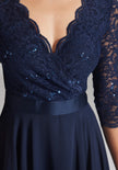 Cocktailkleid - Spitzenbesatz