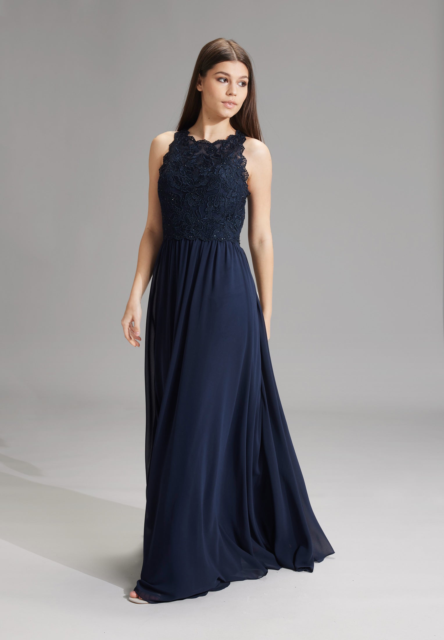 Abendkleid - floraler Spitze