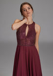 Abendkleid -  Stickerei und Cut-Out