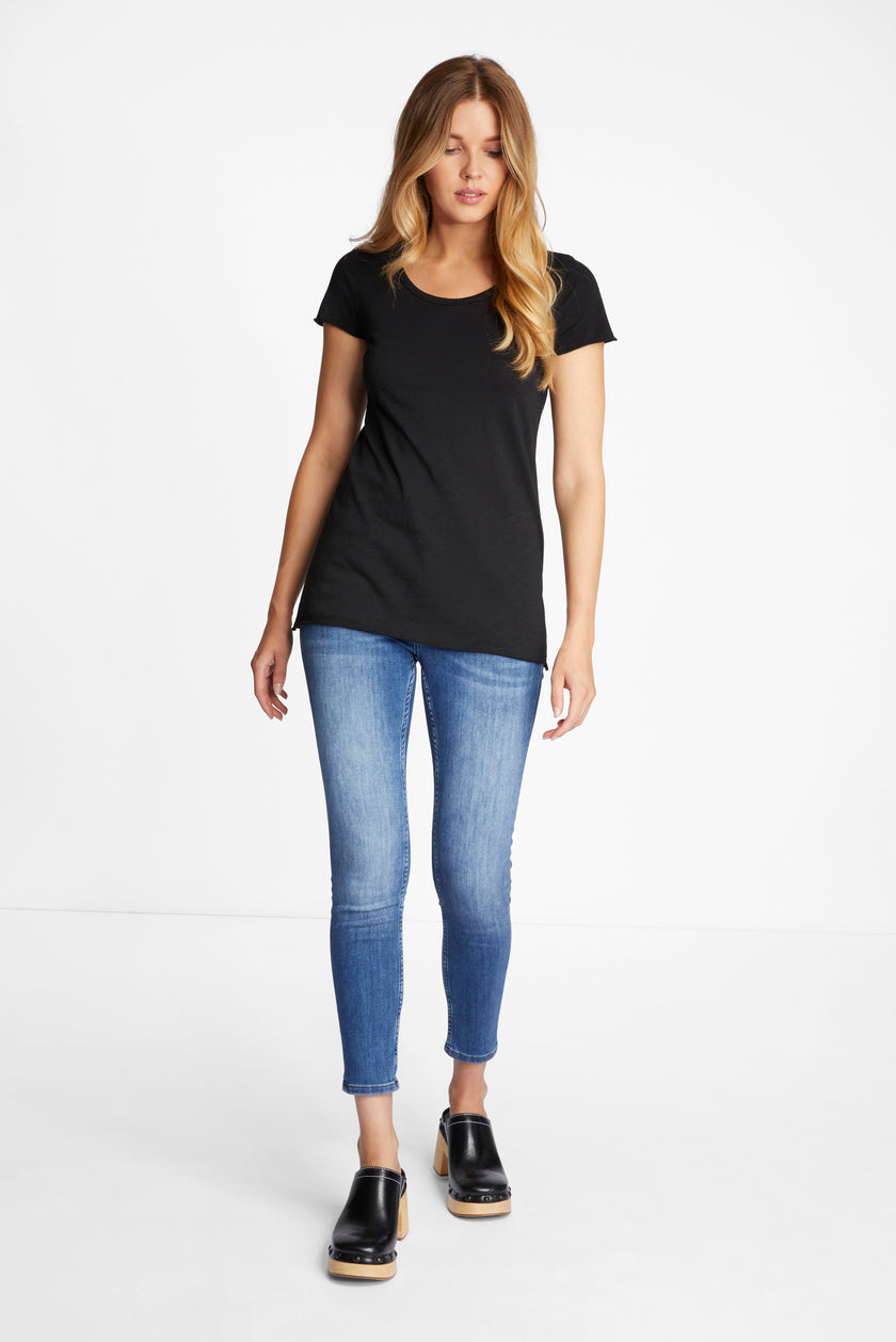 T-Shirt - V-Neck