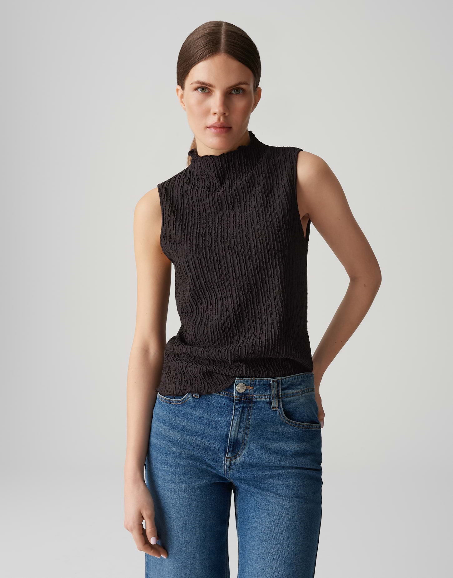 Top - Idala