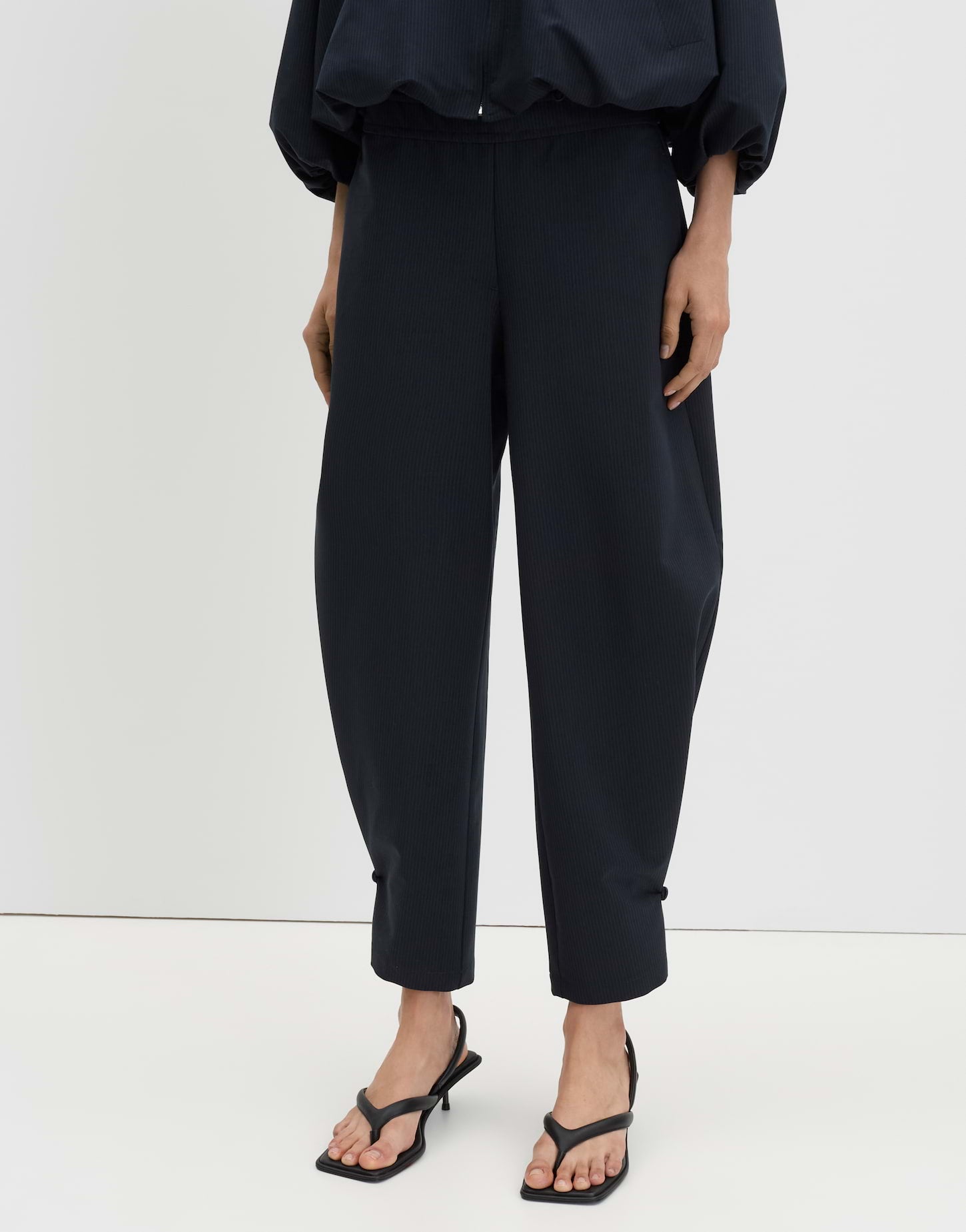 Hose - Charlie curved pinstripe