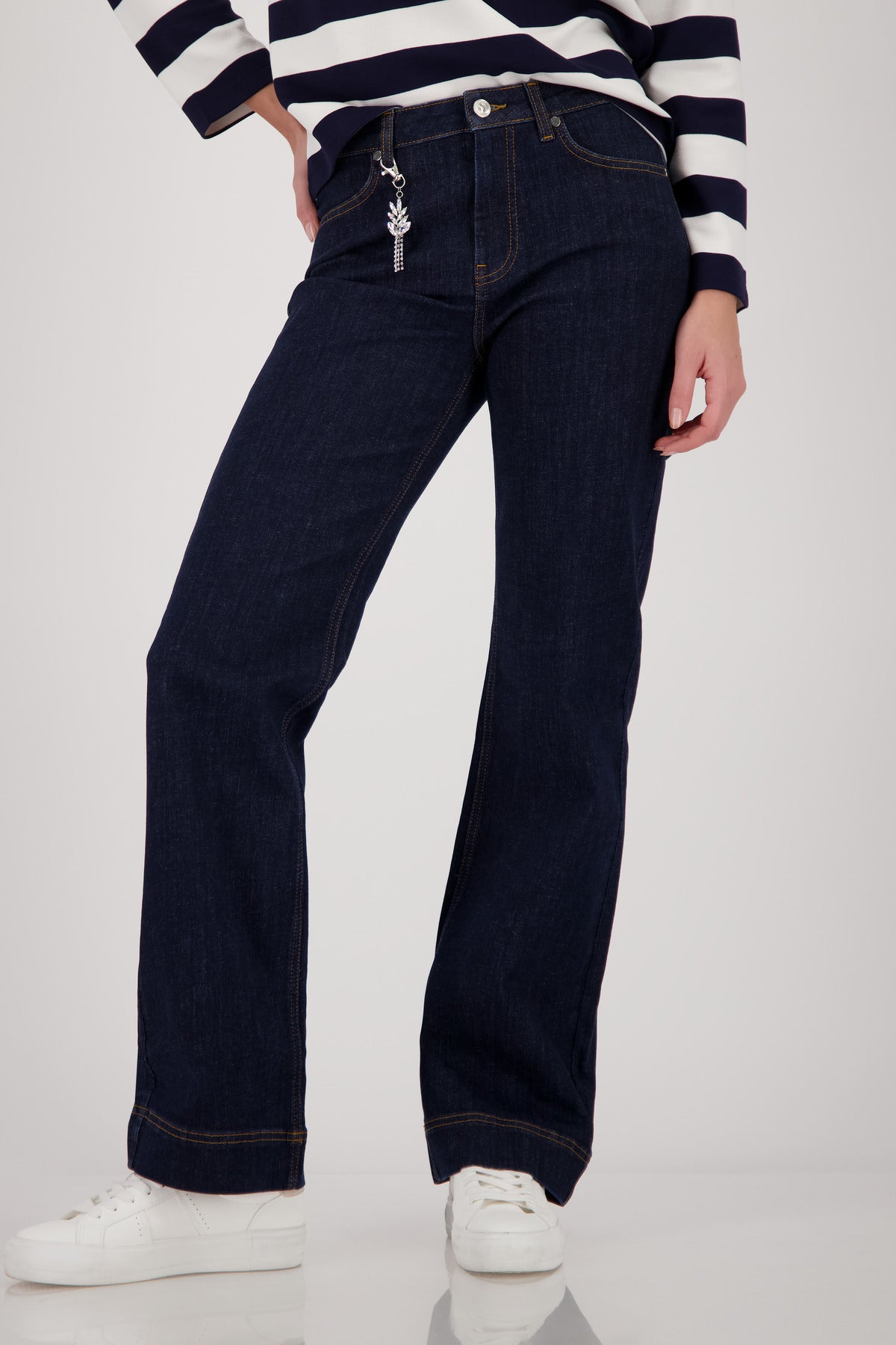 Jeans - Straight Leg
