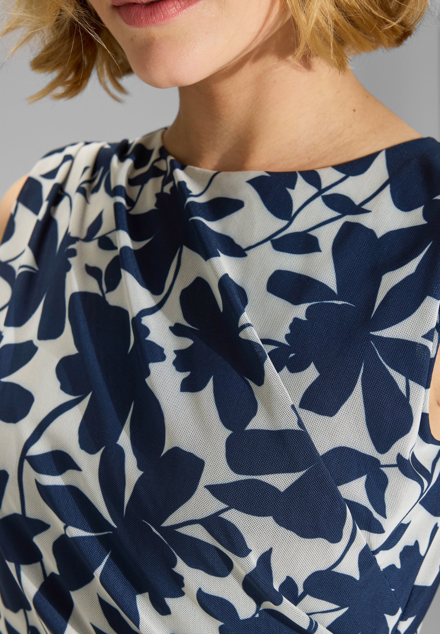 Midi Kleid - Mesh