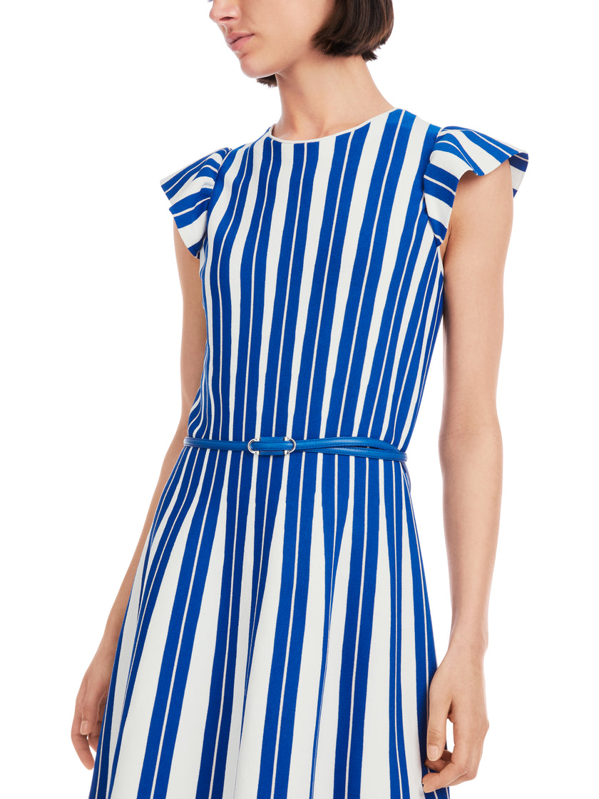 ONLINE EXKLUSIV - Kleid - Flügelarm