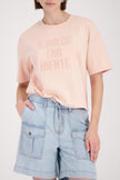 T-Shirt - Prägeschrift