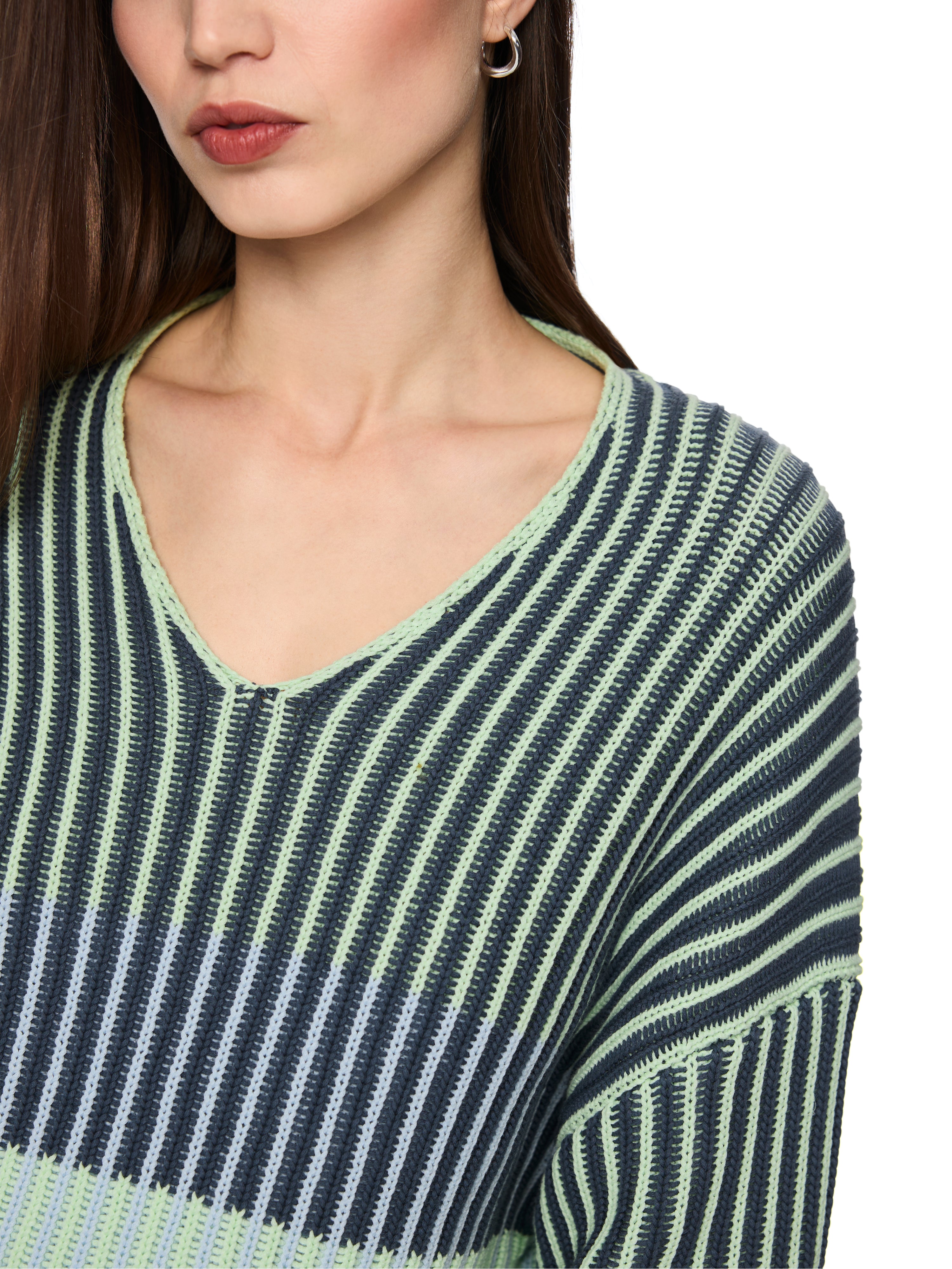 Pullover - V-Ausschnitt