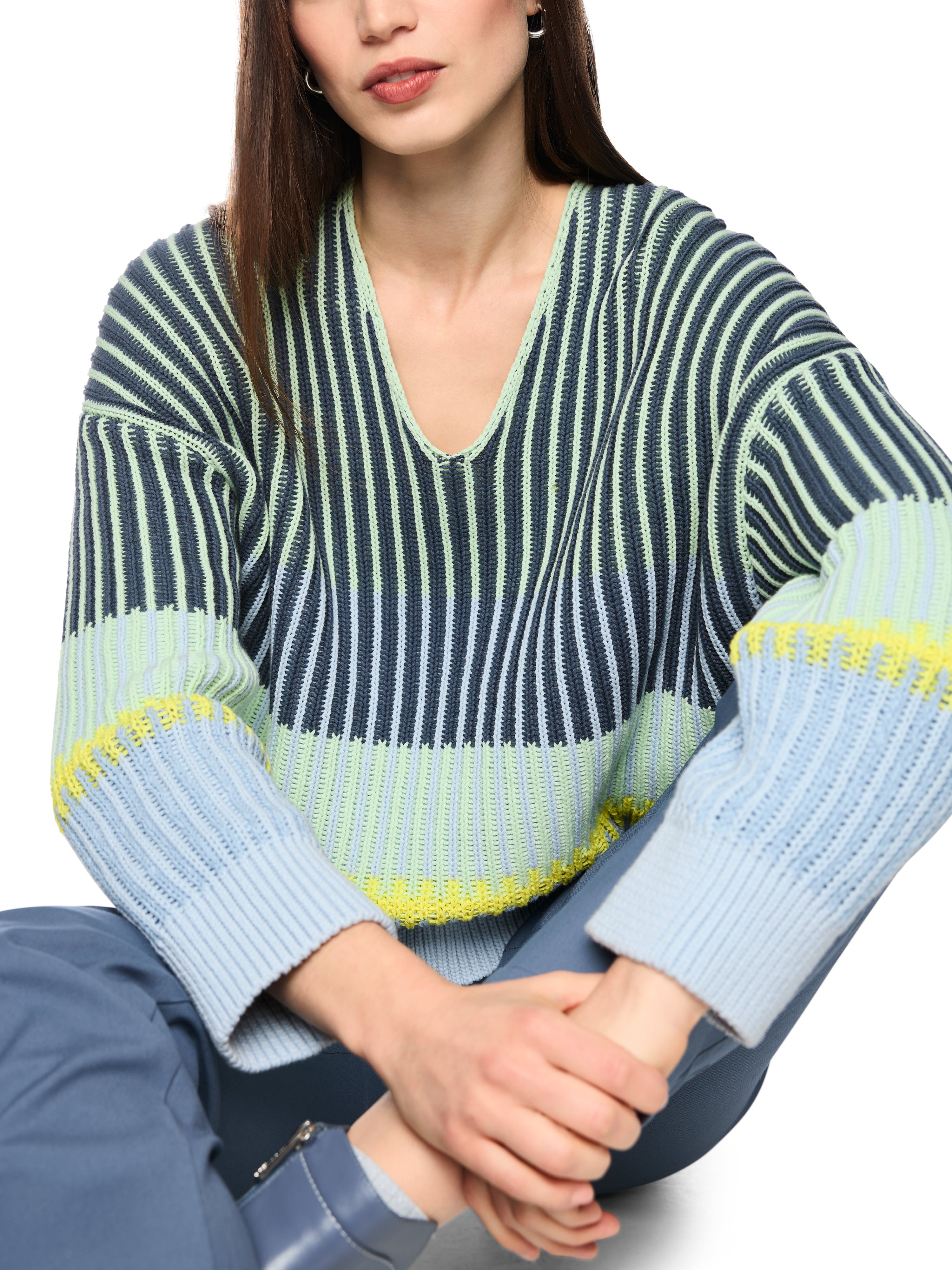 Pullover - V-Ausschnitt